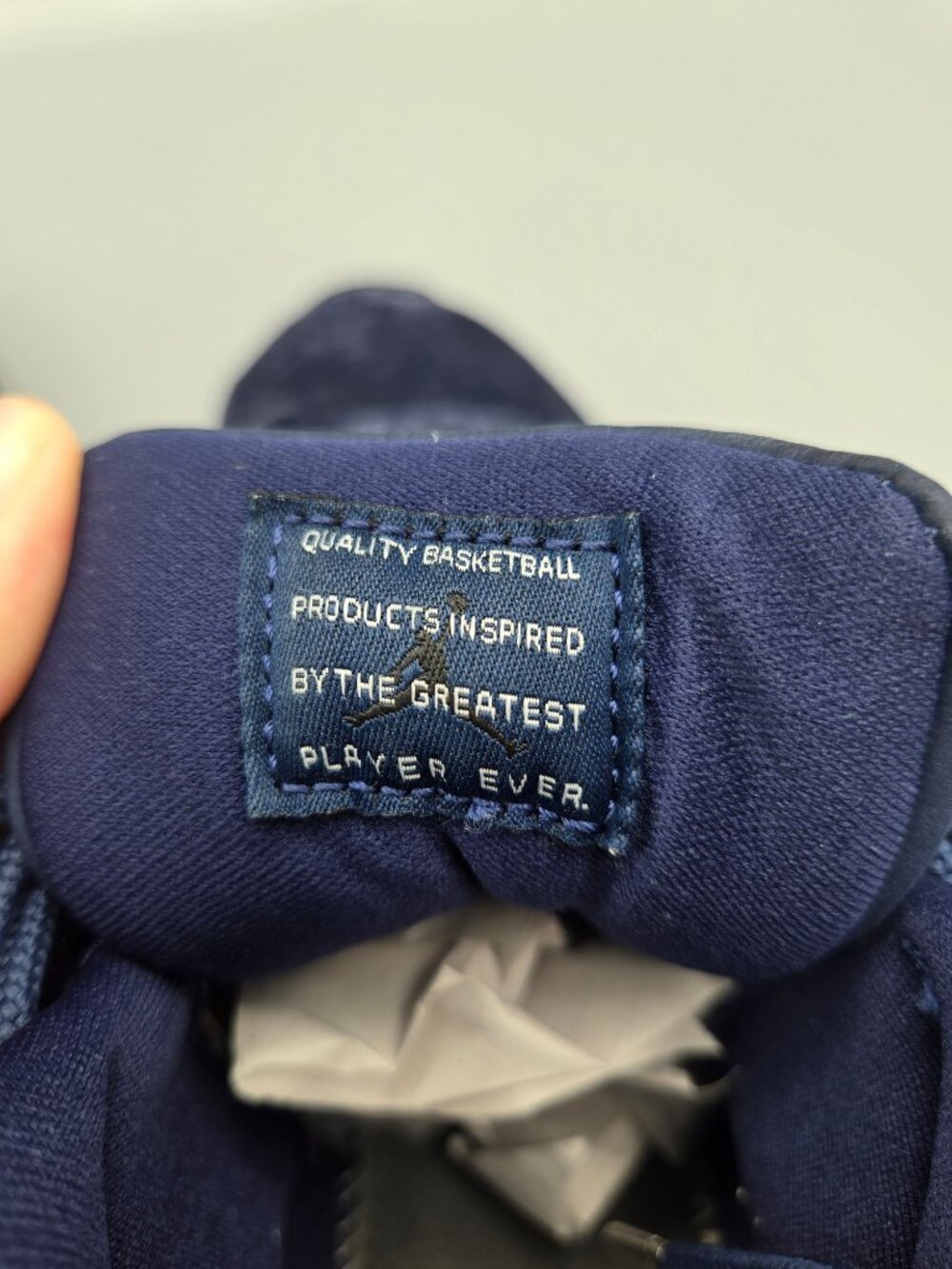 Retro Jordan Air Jordan 11 Midnight Navy Velvet AR0715-441 Blue White Black 2022 - Picture 9 of 10